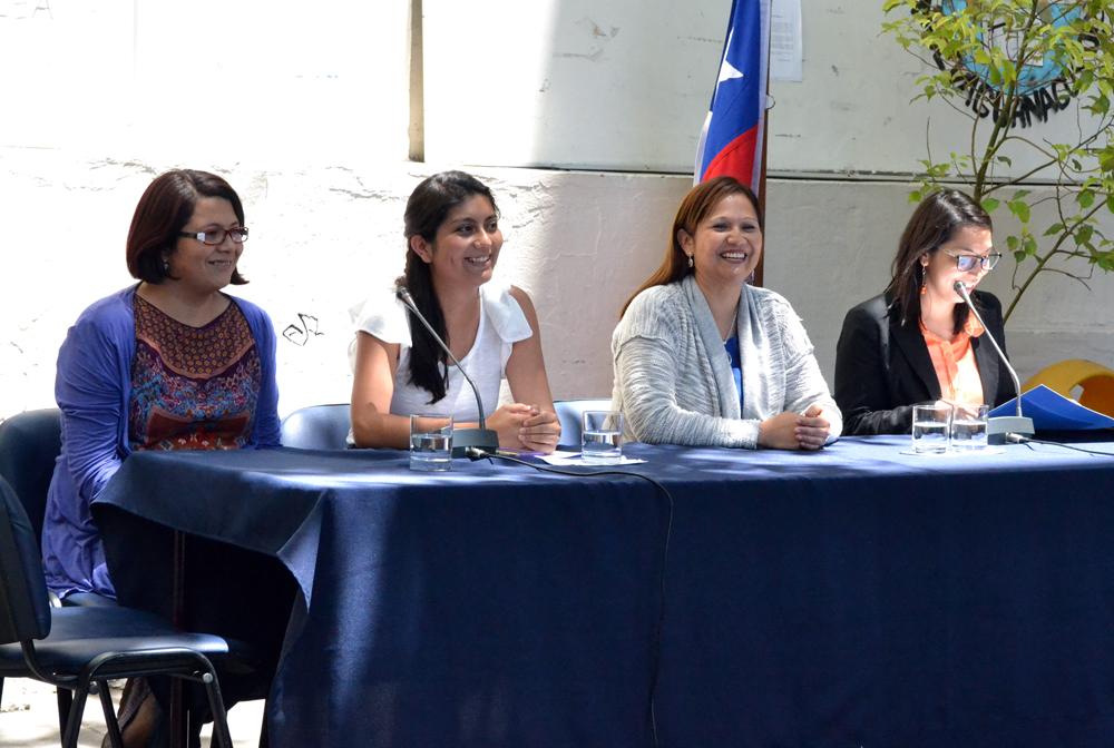 La Escuela de Gobierno entregó un reconocimiento a Camila Rojas, presidenta electa de la FECH