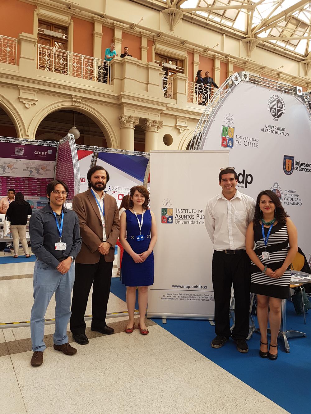 Académicos y estudiantes del INAP participan en el Congreso del CLAD