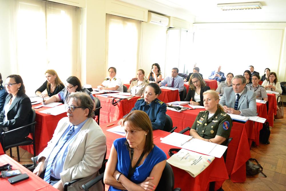 Se inaugura fase presencial de Curso de Género y Defensa para la Unasur