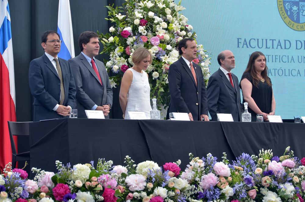 Profesor Sergio Micco dio discurso en graduación de Derecho UC