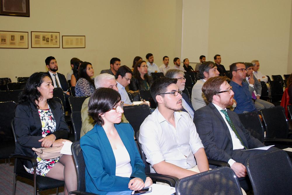 En la Casa Central se lanzó la Asociación de Egresados de Postgrado