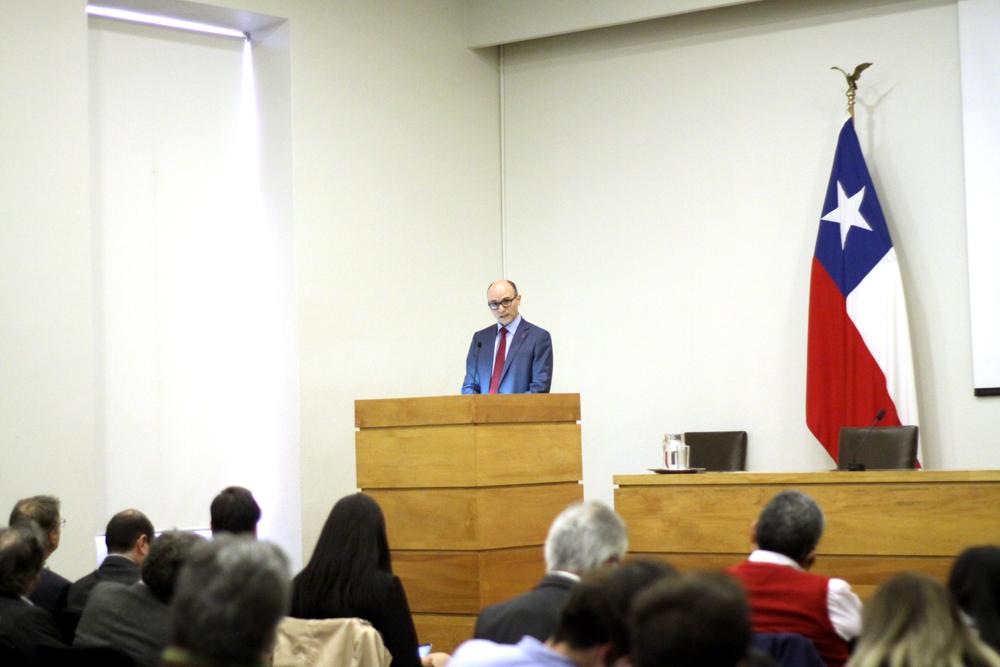 El Ministro visitó Chile y Argentina para compartir ideas sobre inclusión social y reducción de la pobreza.