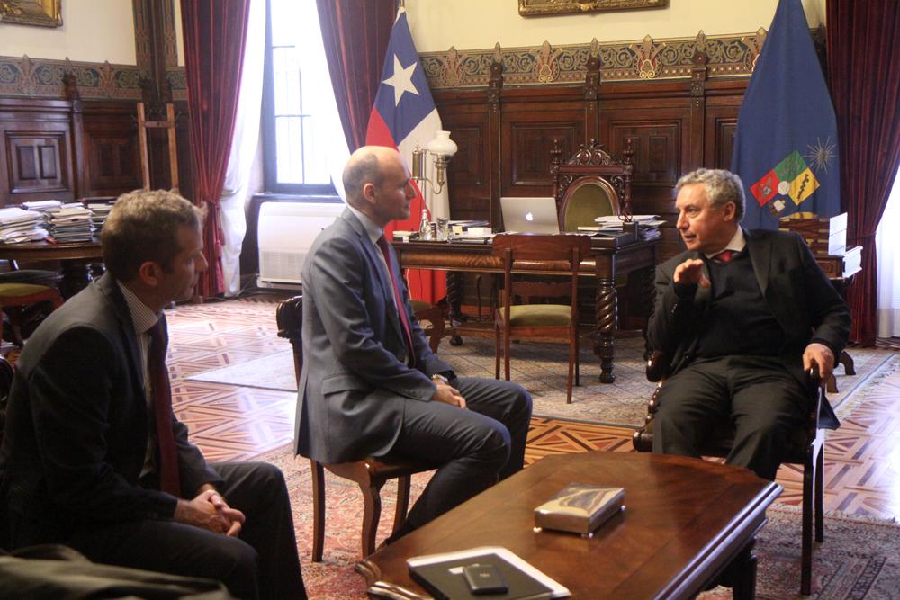 El Ministro Duclos también se reunió con el Rector Ennio Vivaldi.