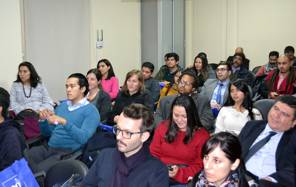 A las charlas asistieron estudiantes, ex alumnos, profesores y funcionarios públicos.