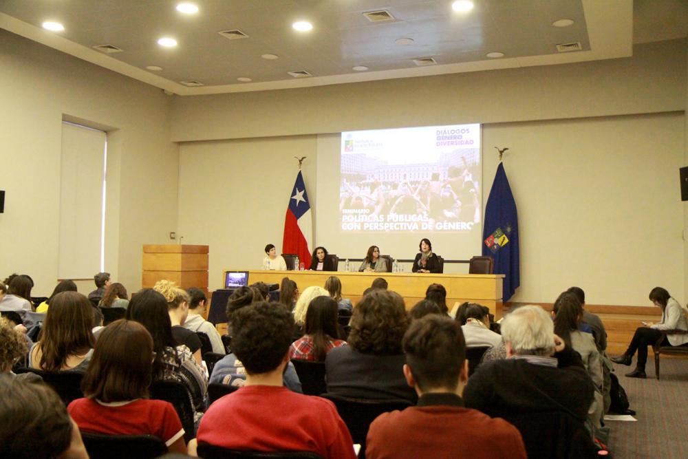 El encuentro se realizó en la Sala Eloísa Díaz de la Casa Central.