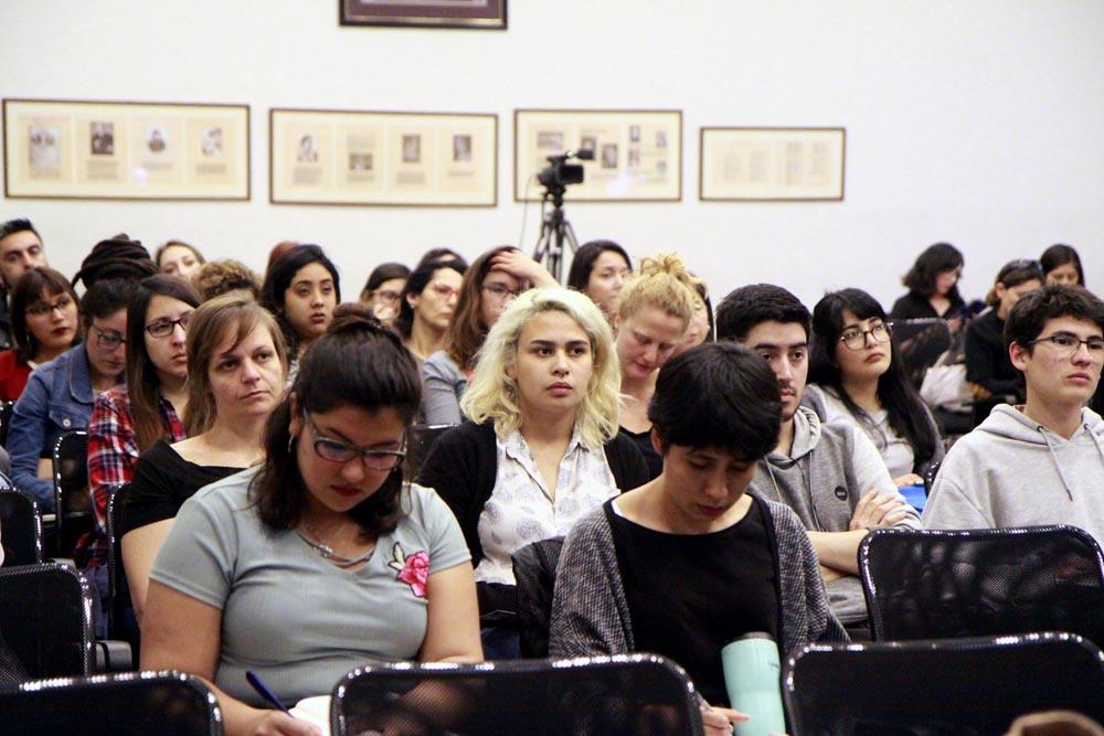 Un total de 120 personas asistieron al seminario.