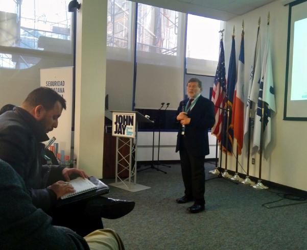 El Director del INAP, Hugo Frühling, dictó una clase magistral sobre "Política Pública y Gobernanza de Seguridad Ciudadana".