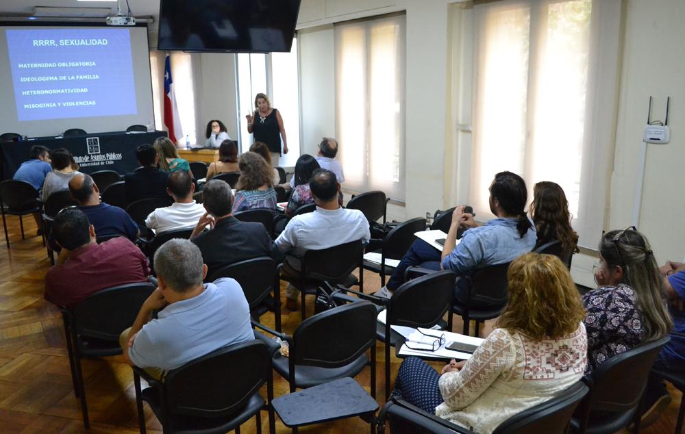 Funcionarios/as del INAP participan en taller sobre feminismo