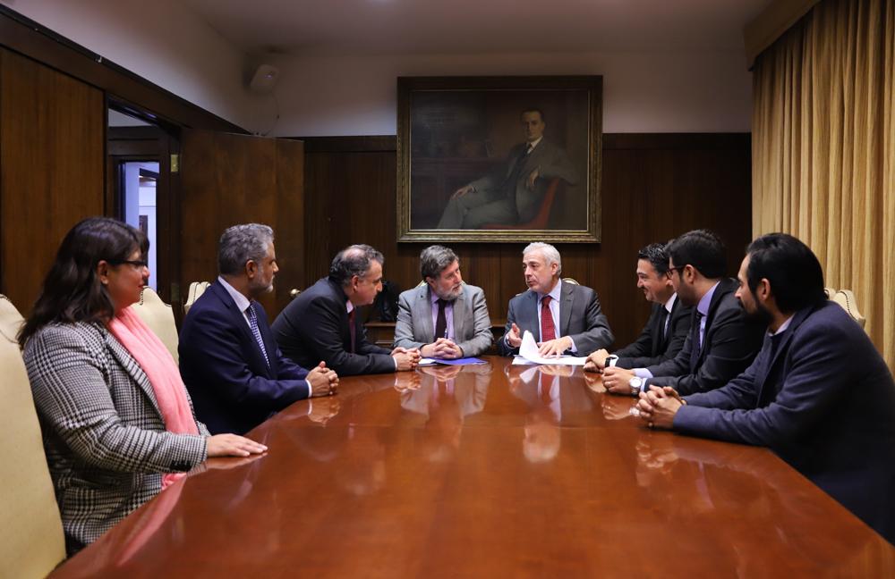 Los estudiantes podrán realizar pasantías en jornada parcial durante tres meses, con actividades como acompañar a funcionarios y fiscales en la realización de sus labores.