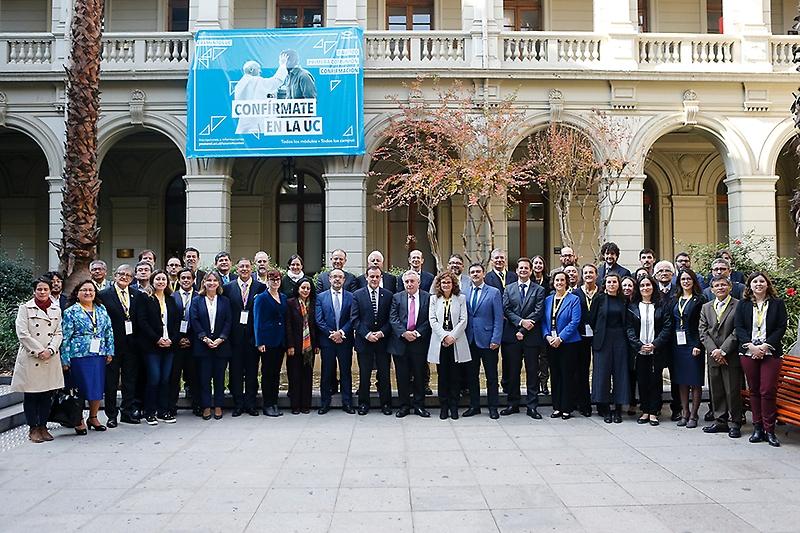 Alrededor de 40 académicos/as y directivos de ocho universidades fueron parte del encuentro.