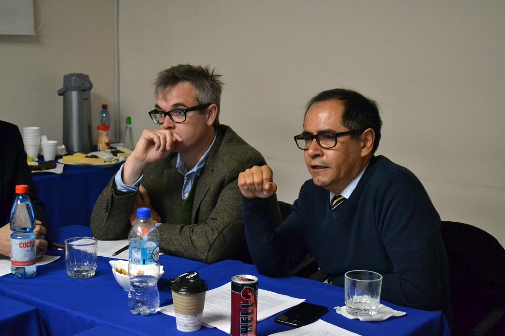 Profs. Saralegui y Cordourier exponen en seminario de investigación