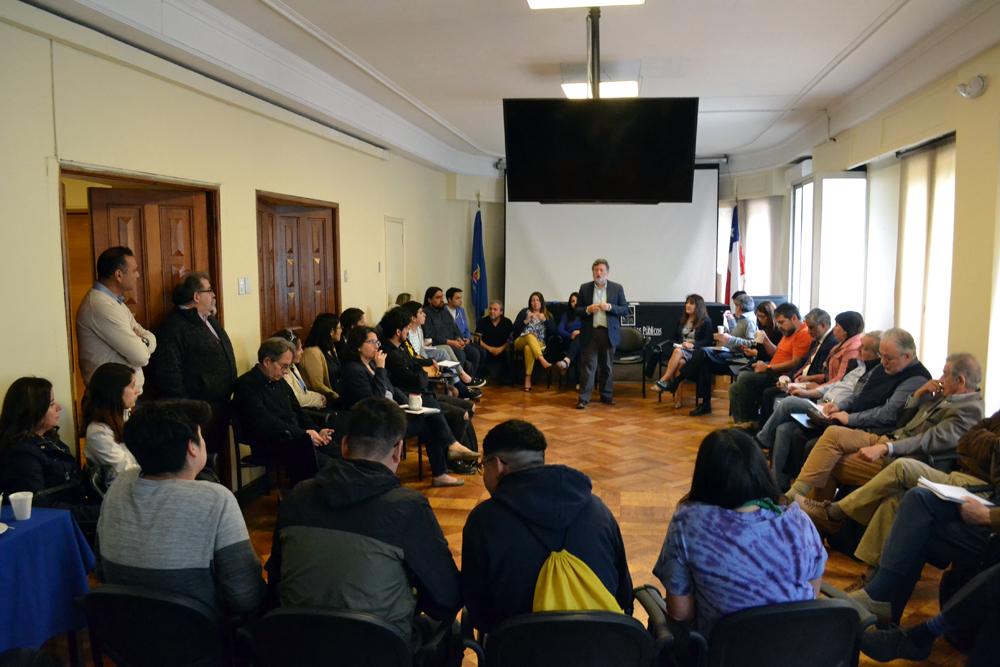 La Escuela de Gobierno y Gestión Pública se ha mantenido en contacto con los/as estudiantes de pregrado en este período de adaptación del semestre.