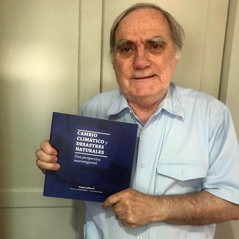 El profesor Sergio Galilea propone dotar a las zonas norte, centro, sur y austral de Chile de capacidades para enfrentar los desastres.