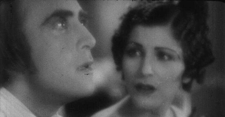 “Sueño de Amor” fue el resultado de la alianza del director José Bohr y el pianista Claudio Arrau, obra que se convirtió en una de las primeras películas sonoras realizadas en Latinoamérica.