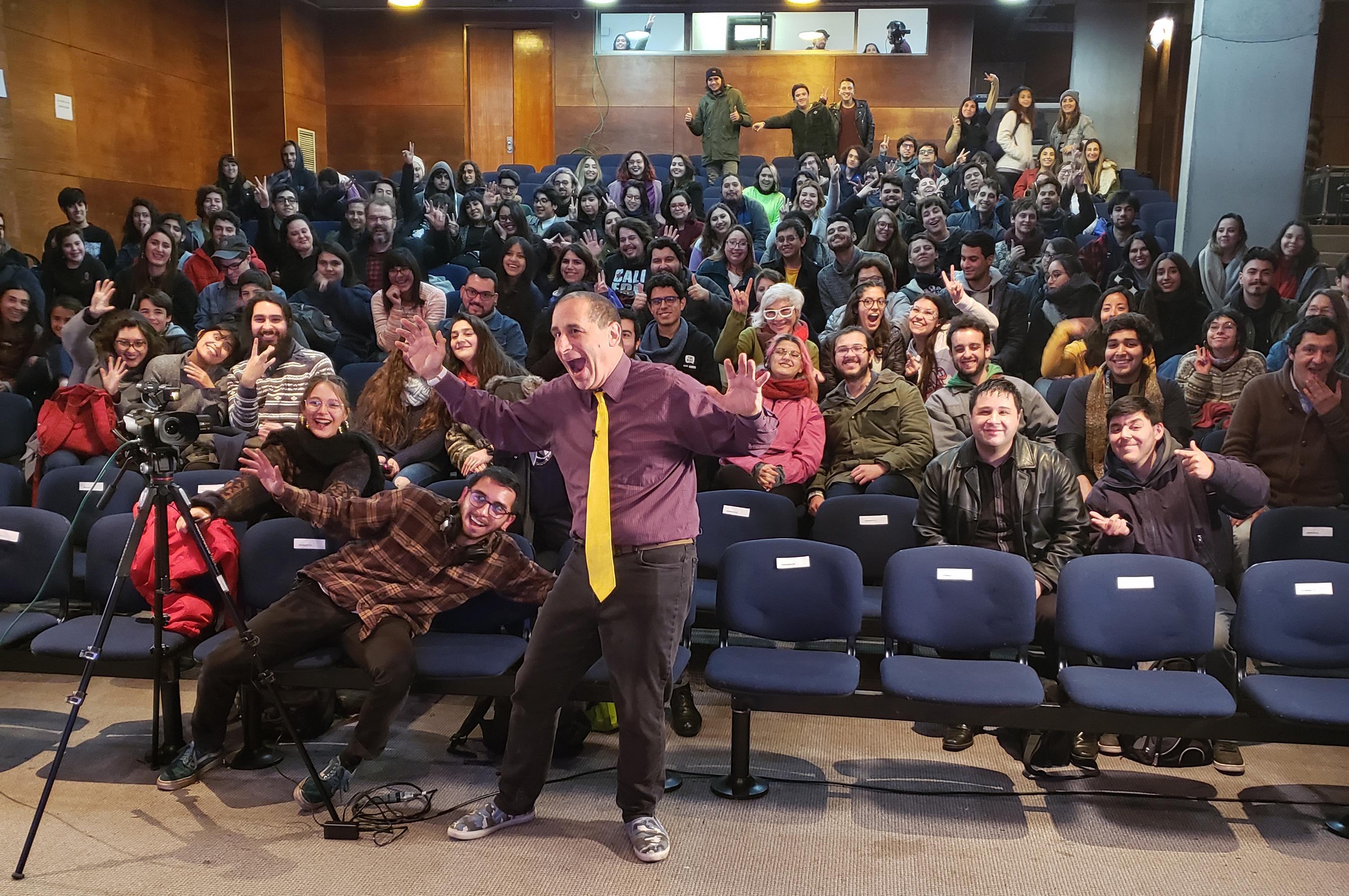 Mike Reiss en el Auditorio José Carrasco Tapia del ICEI