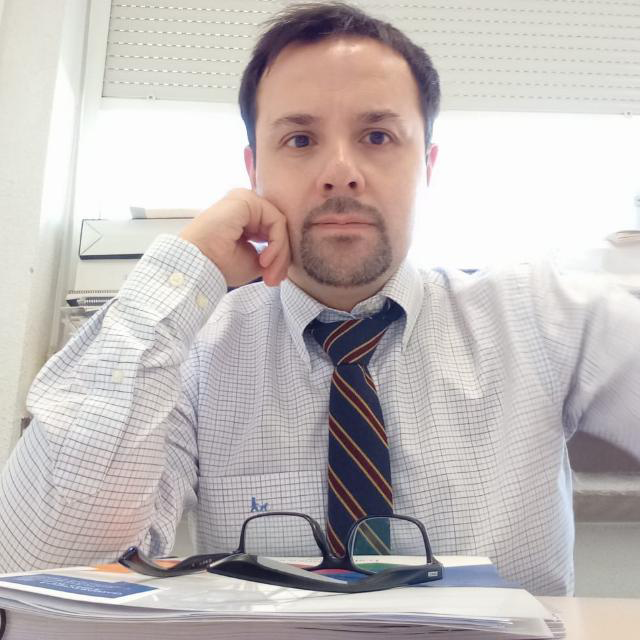 Prof. Eduardo Carreño Lara