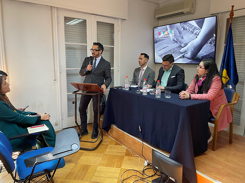 El panel abordó el tema “Comercio indígena: experiencias internacionales y desafíos locales en la promoción del comercio y la protección del patrimonio indígena”.