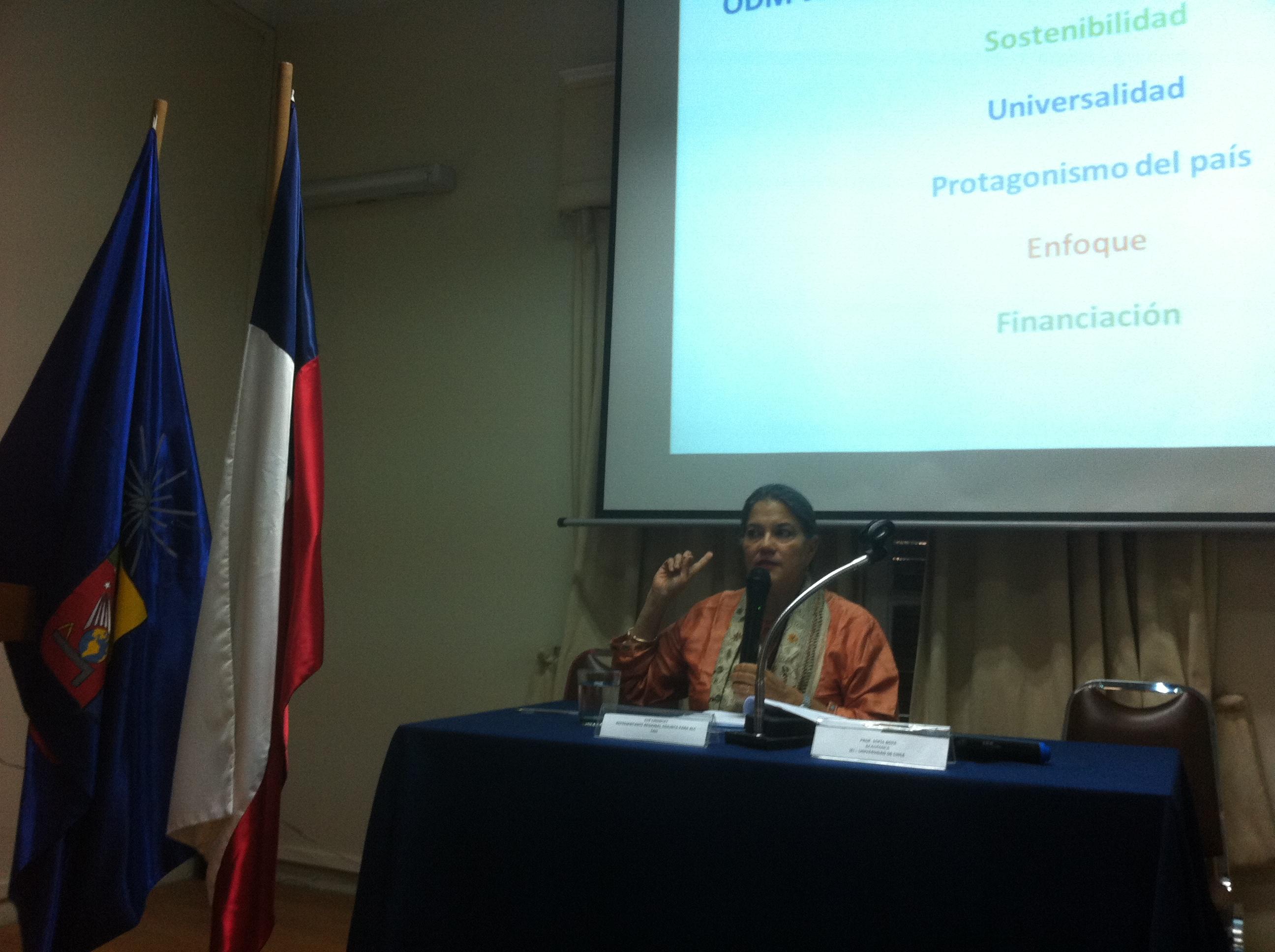 La charla de clausura estuvo a cargo de la Representante Regional Adjunta para América Latina y el Caribe de la Organización de Naciones Unidas para la Alimentación y la Agricultura (FAO), Eve Crowley