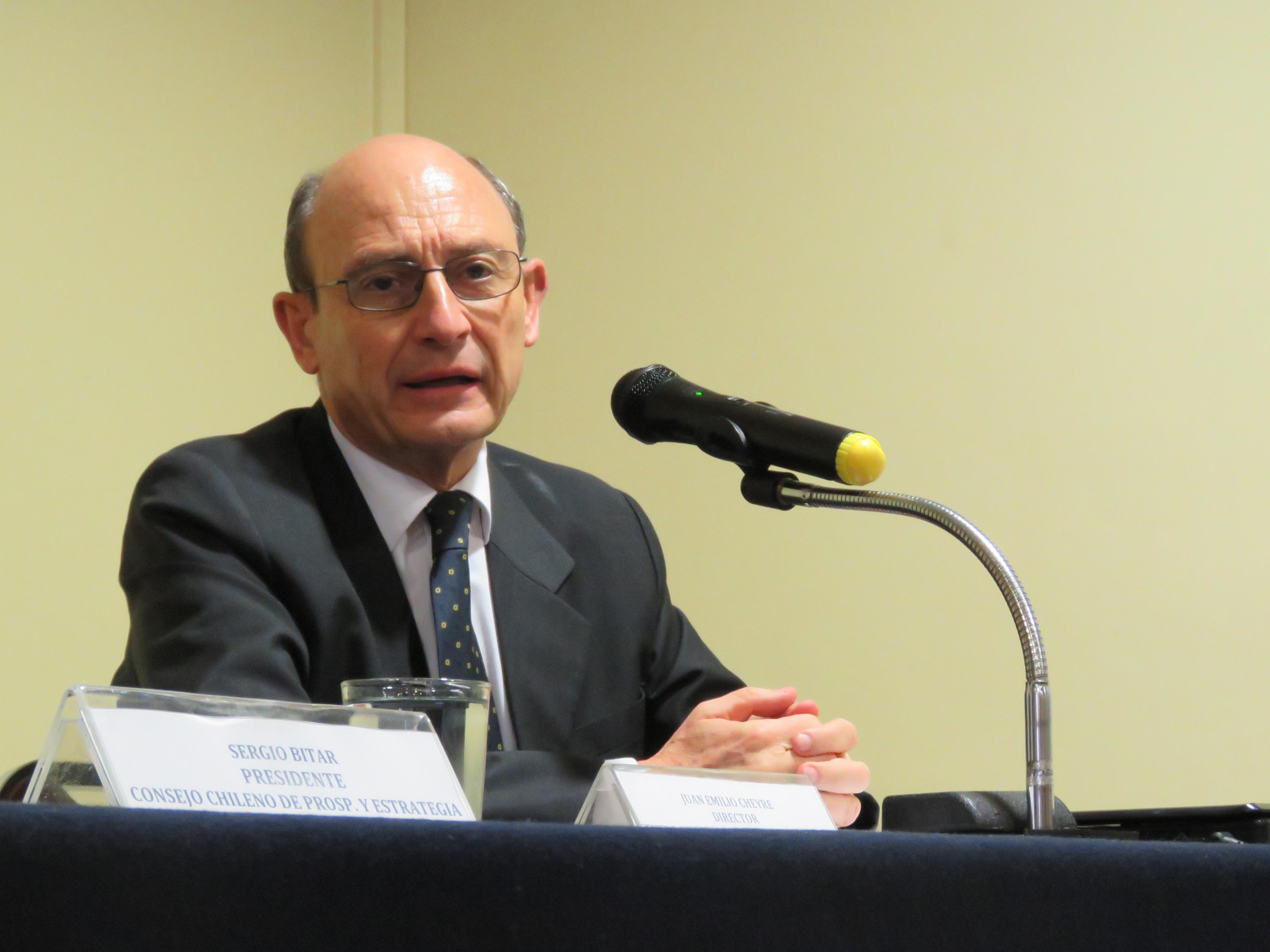 Juan Emilio Cheyre, Director del Centro de Estudios Internacionales de la Universidad Católica (CEIUC)