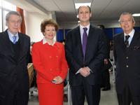  Los profesores Alberto Van Klaveren y María Teresa Infante; Andrés Naudon, Decano de la Facultad de Ciencias Jurídicas y Sociales de la Universidad Central, y el profesor Hugo Llanos.