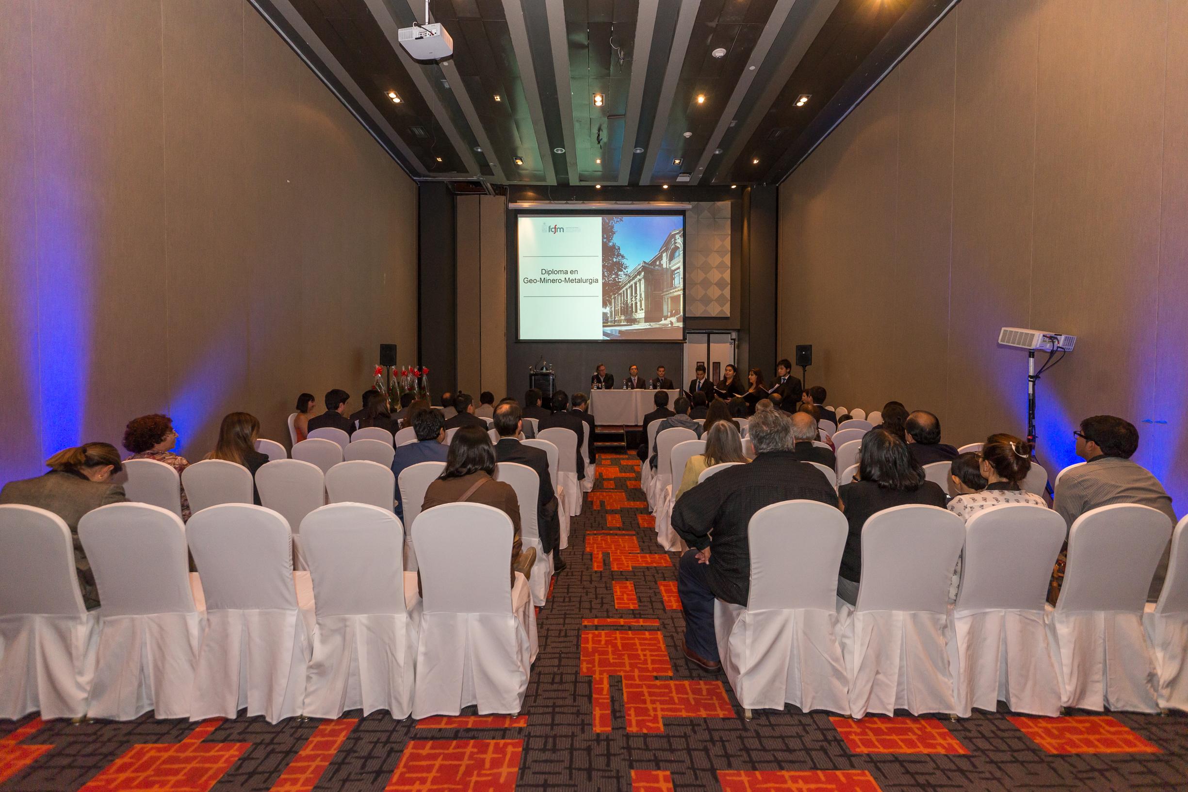 Ingeniería de Minas graduó a alumnos de Diplomas de Postítulo