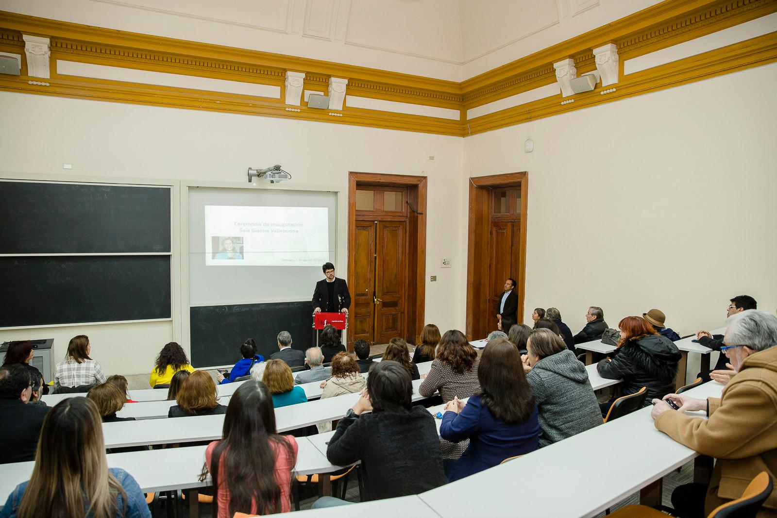 Inauguración sala Gianna Vallebuona.