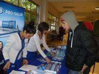 Oral B entrega productos a comunidad FOUCH