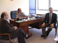 El Decano Ramírez sostuvo una reunión protoclar con el Dr. Gutkind, durante el inicio de su visita oficial a la Facultad de Odontología.