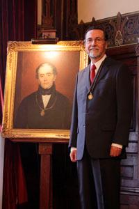 Rector Víctor Pérez V.