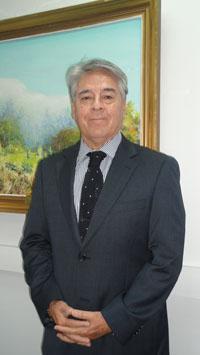 Decano Luis Núñez