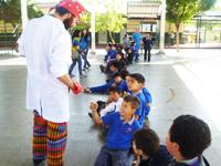 Interacción del Dr. Valle con los escolares