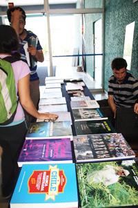 Muestra de Ocholibros Editores