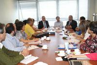 Consejo de Facultad recibió visita de candidato a Rector U Chile