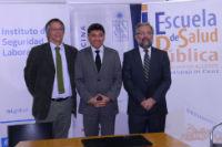 Dr. Óscar Arteaga, Jaccob Sandoval y Dr. Manuel Kukuljan