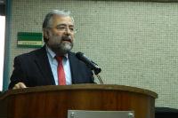 Dr. Manuel Kukuljan, decano de la Facultad de Medicina UCh.