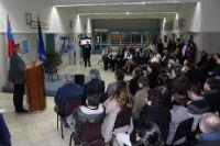 Dr. Óscar Arteaga, director ESP, dio la bienvenida al inicio de la ceremonia.