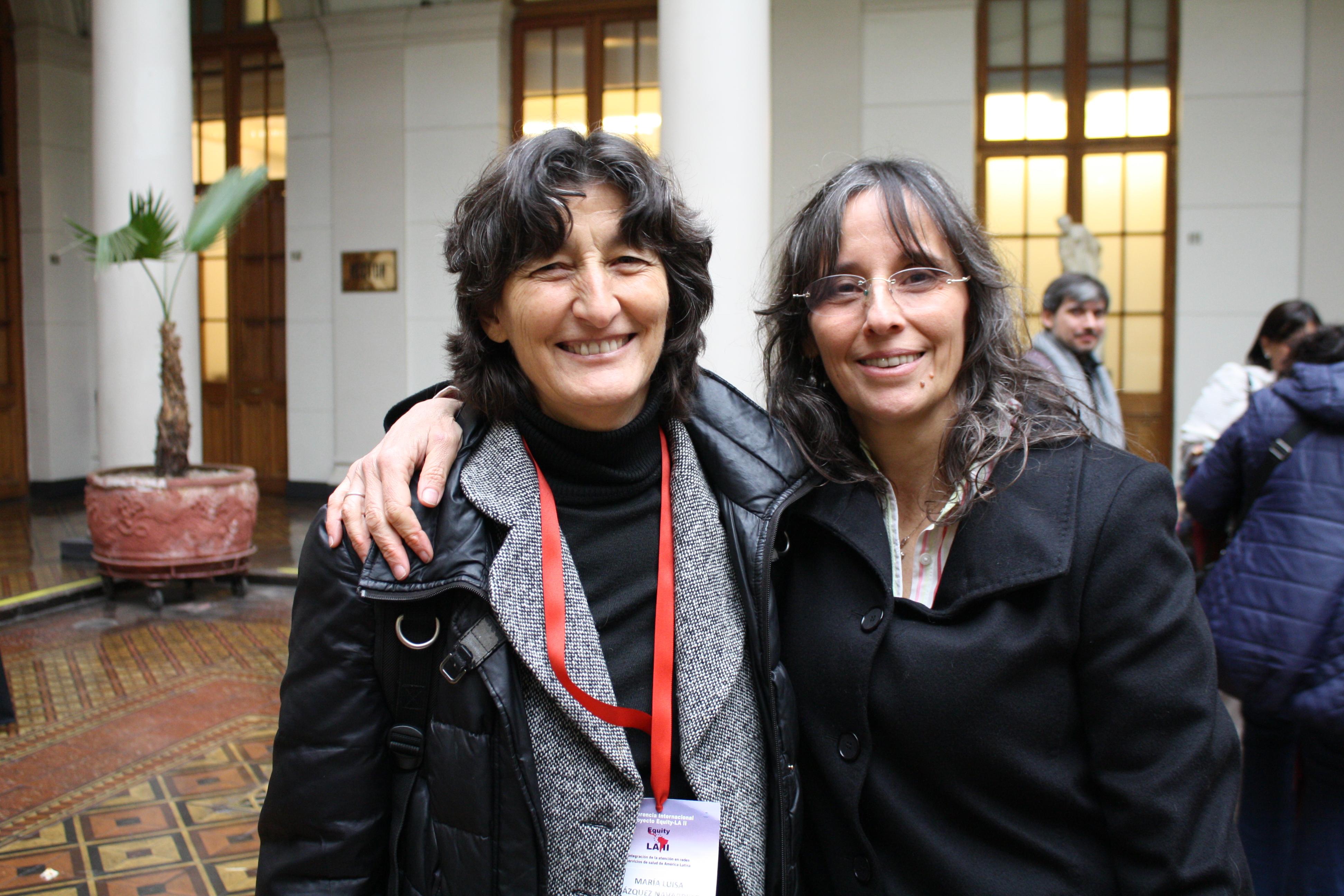 Dra. María Luisa Vázquez, del Consorcio de Salud y Social de Cataluña y Dra Pamela Eguiguren Sub Directora (s) Escuela de Salud Pública