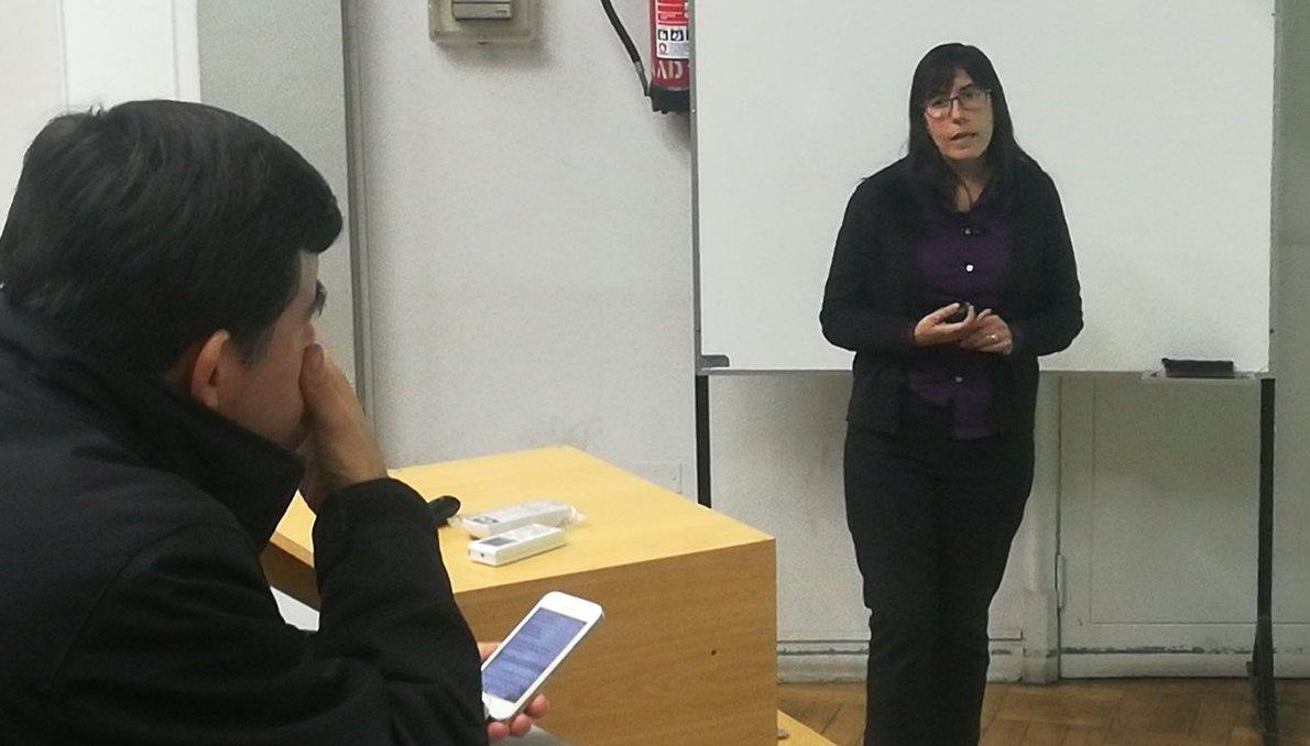 Dra Vania Martínez Psiquiatra, Académica Facultad de Medicina y Directora de Núcleo Milenio para Mejorar la Salud Mental de Adolescentes y Jóvenes (IMHAY)