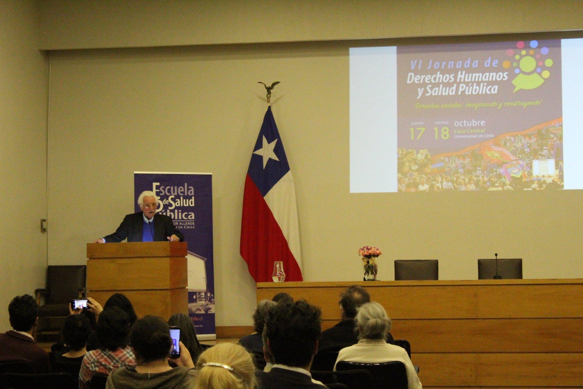 Miguel Lawner, Premio Nacional de Arquitectura fue el conferencista inaugural de la Jornada.