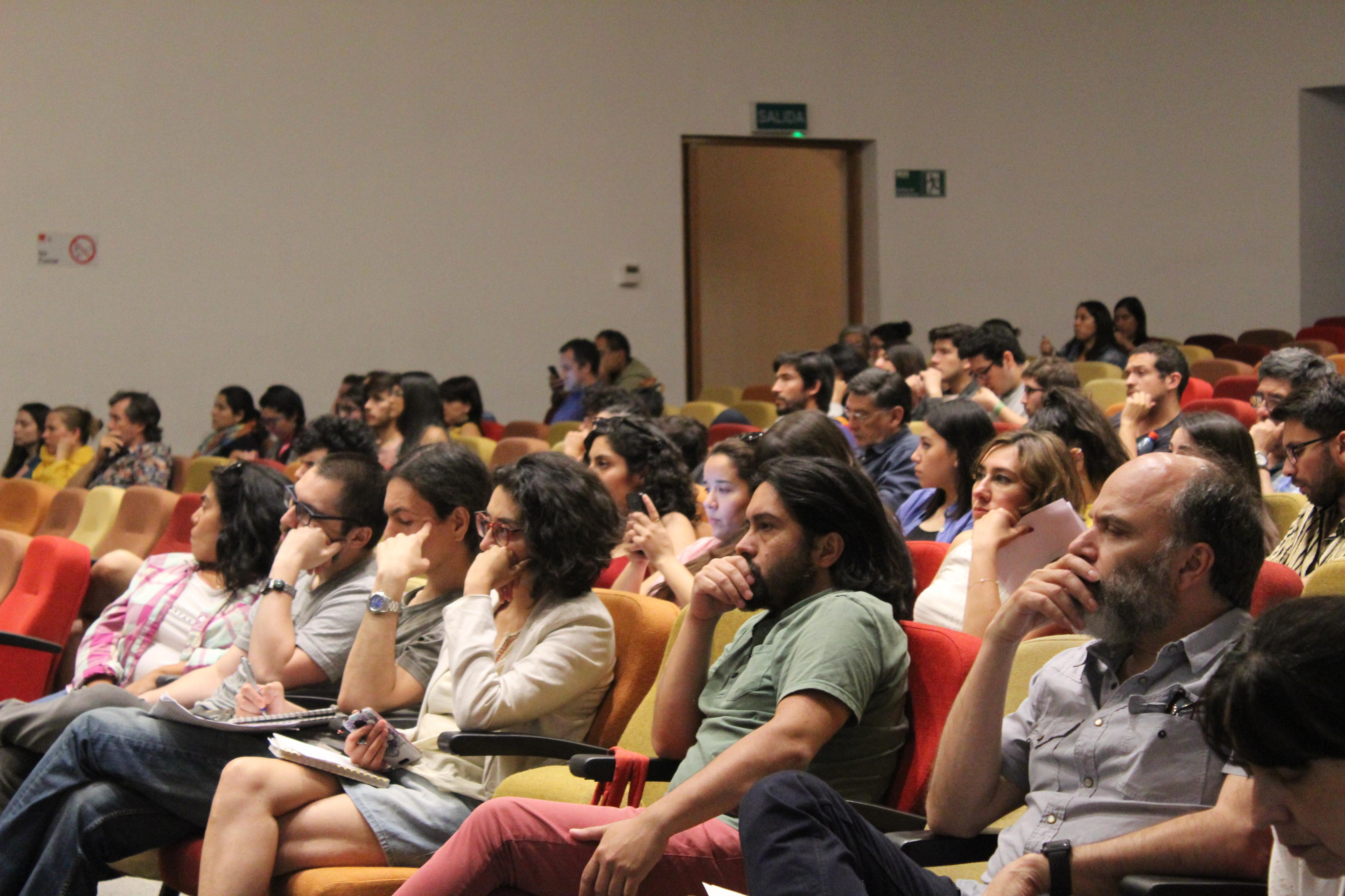 Cerca de 200 personas asistieron a este cuarto encuentro.