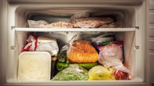 Desde una historia cultural, la historia moderna de obesidad está atravesada por la arbitrariedad de fijar un límite entre lo ¿normal¿, el sobrepeso y lo obeso.