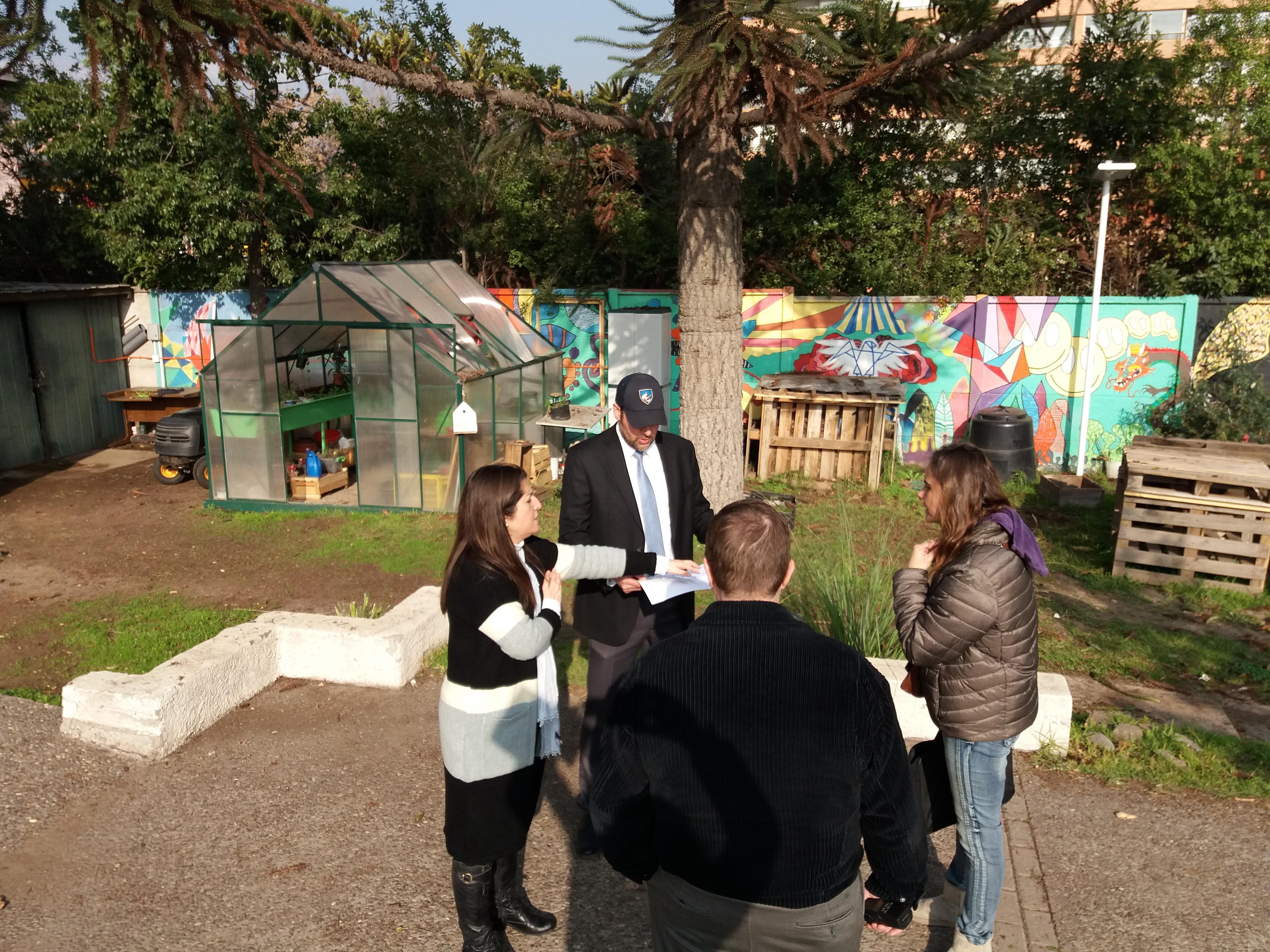 El Dr. Pablo García-Chevesich, lidera el apoyo técnico a los establecimientos educativos que participan del Programa de Educación Ambiental para el Uso Eficiente del Agua en la Comunidad Educativa.