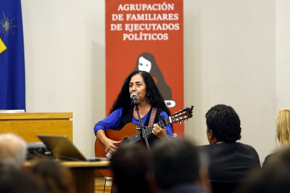 En la cita, también se dio espacio al intervalo musical con la presencia de la cantautora nacional Cecilia Concha Laborde.