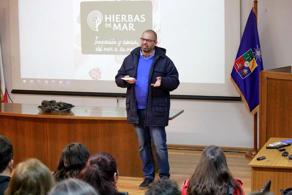 Richard Solís, destacó la relevancia de que se desarrollen cruces entre la investigación académica y los conocimientos ancestrales de las comunidades.
