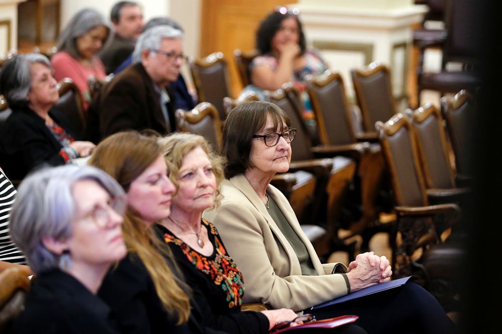 "Por mi parte, solo comprometer una vez más en su nombre que honraremos su lucha, sus valores y su vida educando para una sociedad distinta, donde cada uno tenga igual dignidad", destacó la máxima autoridad universitaria.