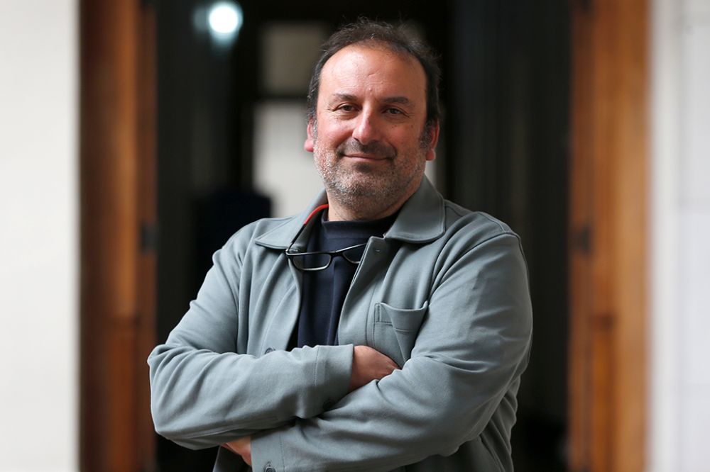  Yanko González, premiado en la categoría Ciencias 2022, por su obra "Los más ordenaditos: fascismo y juventud en la dictadura de Pinochet".