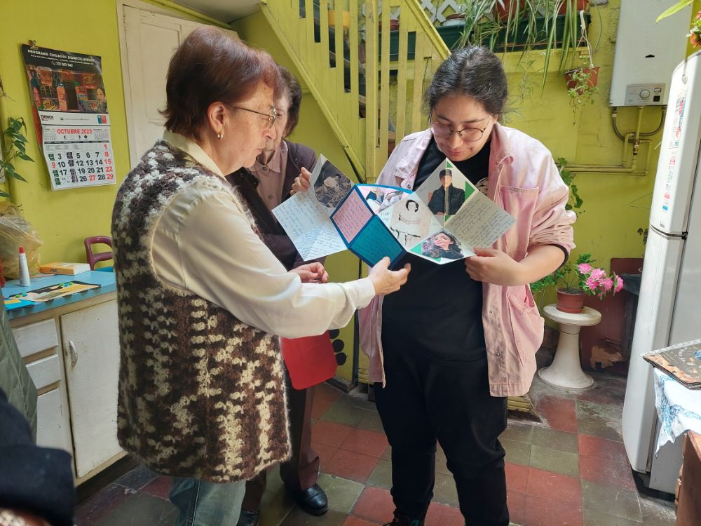 "Las organizaciones tienen un conocimiento muy importante que lo construyen con sus vecinos y vecinas, pero muchas veces no llega a concretarse", destaca Burgos.