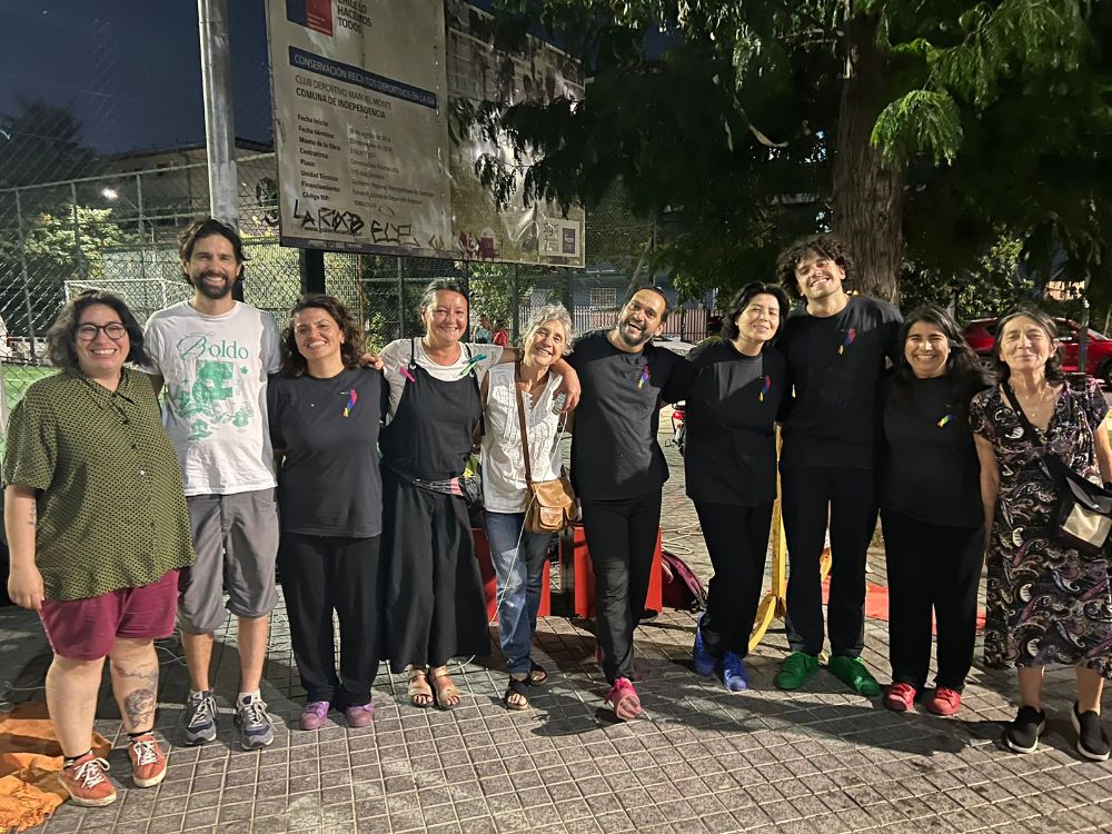 la iniciativa acogida por la Vicerrectoría de Extensión y Comunicaciones, tiene como objetivo contribuir a la reflexión-acción y politización de los cuidados comunitarios desde los saberes y prácticas de los distintos actores territoriales.