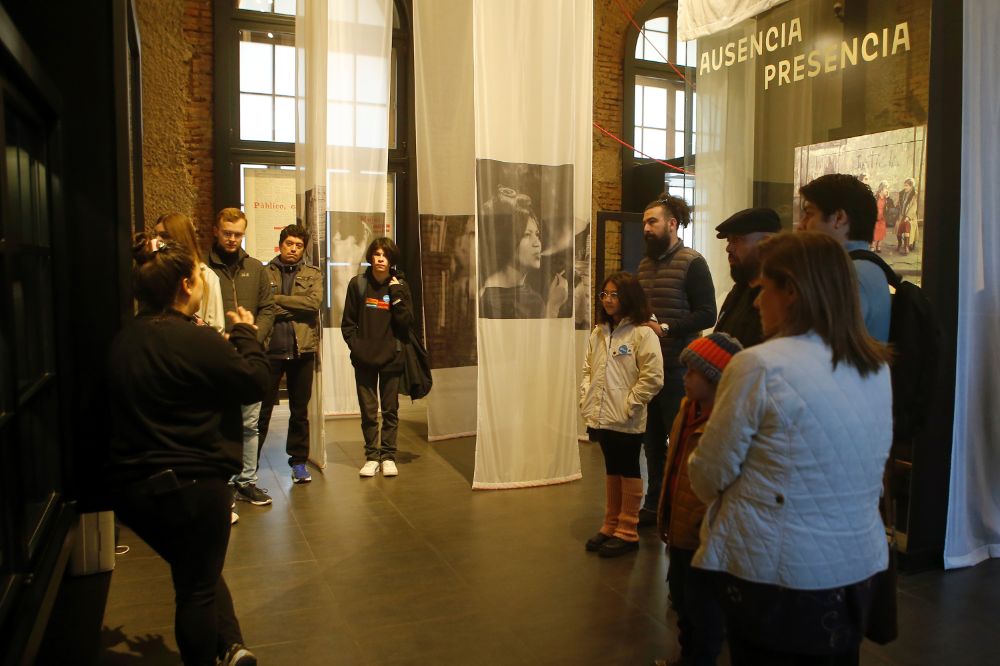 “Mistral se presenta como una figura consular en el marco de la poesía, pero también como quien cumplió un rol de educadora, lo que nos interesa relevar", señaló Fabián Retamal.