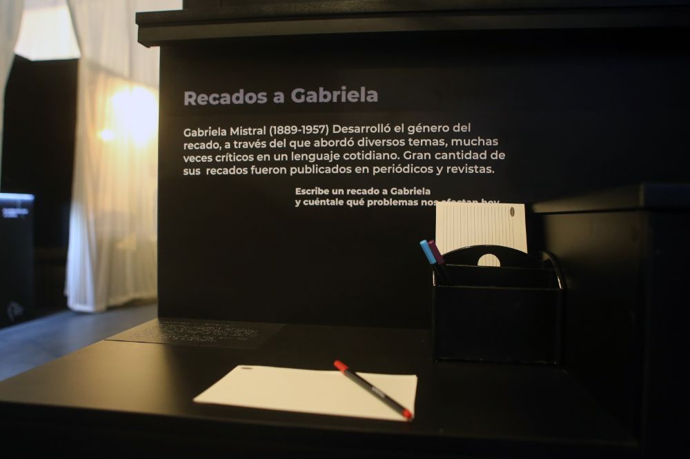"La invitación es a “analizar la visión de mundo que observaba y la que proponía Mistral, en el contexto de su rol en Punta Arenas, las posibilidades del ser mujer y estudiante", agrega Gladys González.